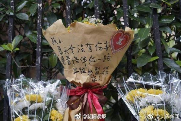 接过传奇号码！TA：约克雷斯将在阿森纳穿14号！球员明日接受体检